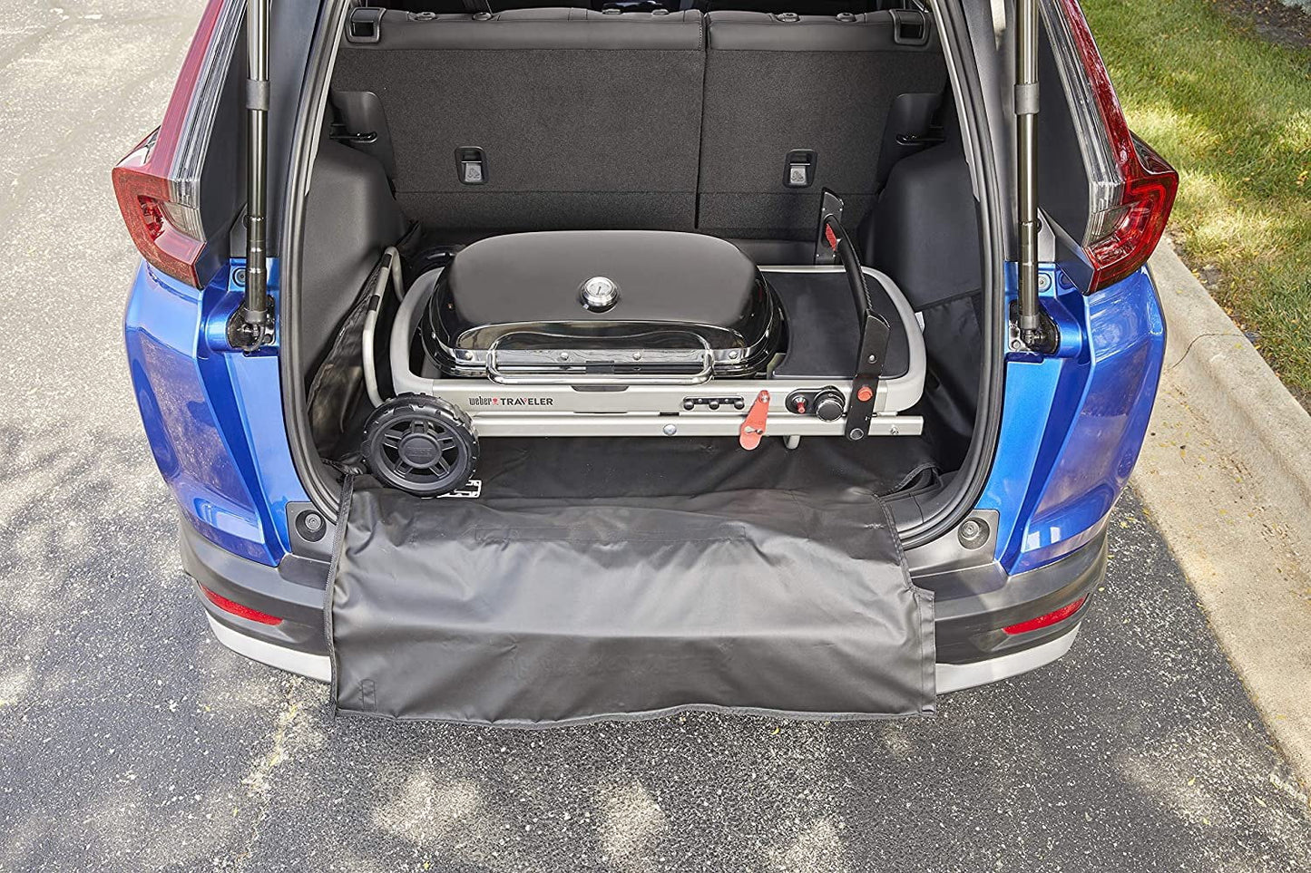 The Weber Traveler Portable Gas Grill, Stealth Edition