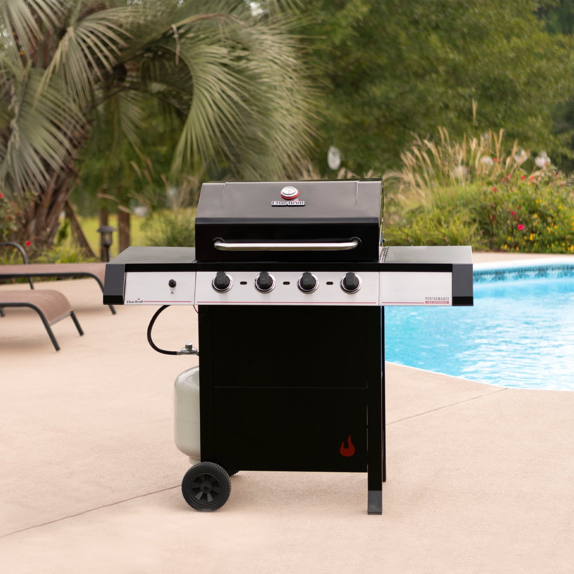 Charbroil® Performance Series™ Amplifire 4-Burner Gas Grill