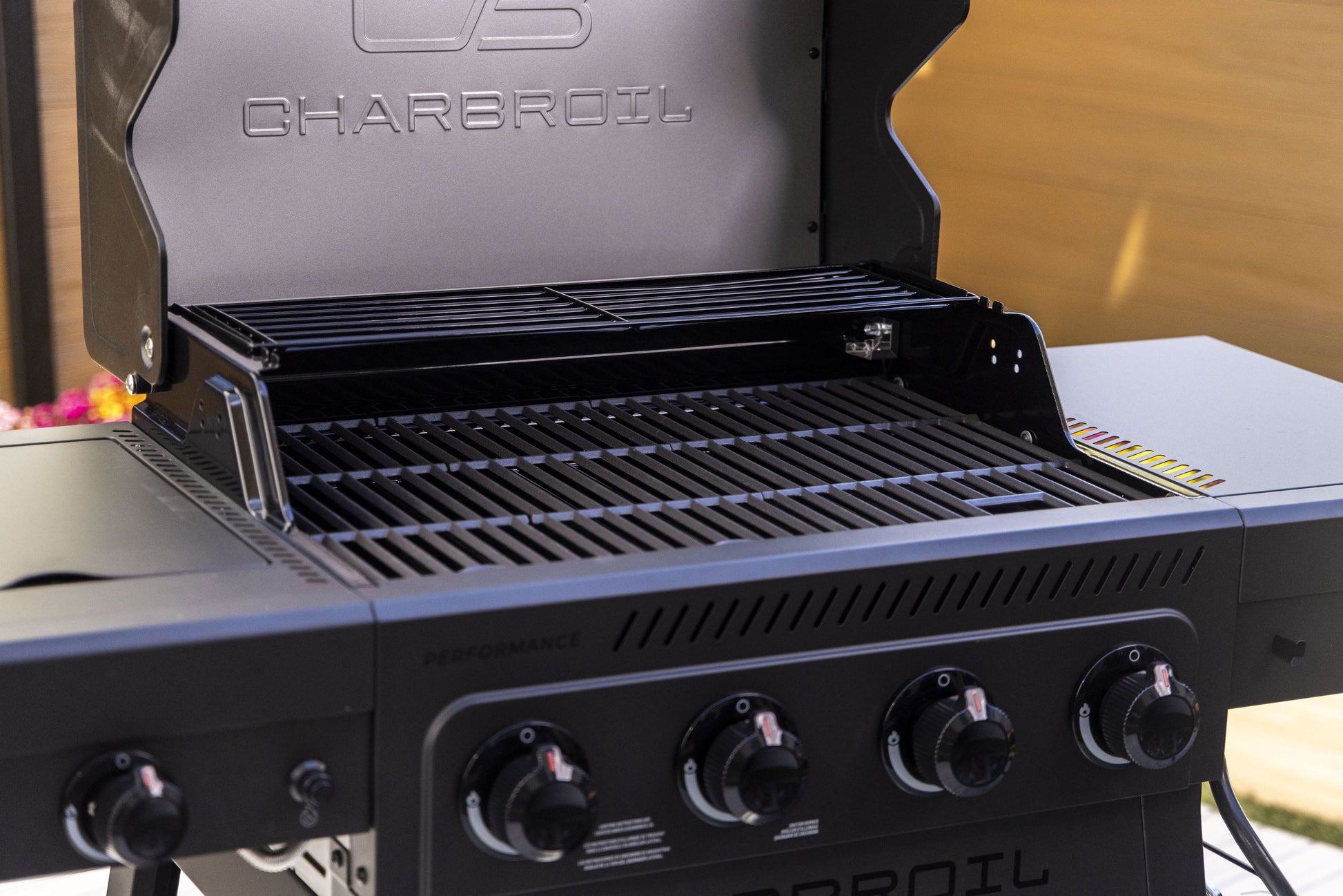Charbroil Performance Series FlavorMax 4-Burner Gas Grill with Side Burner