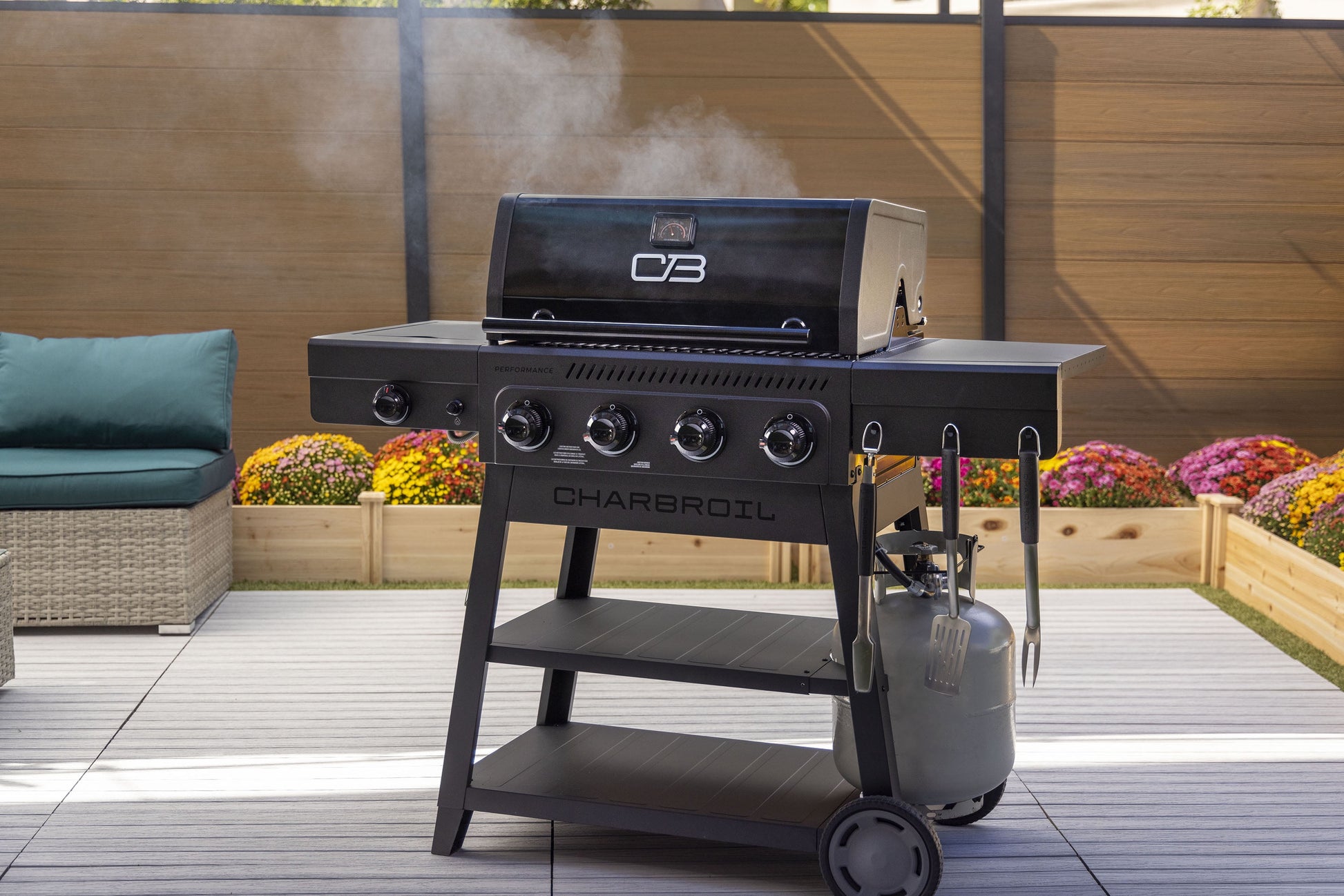 Charbroil Performance Series FlavorMax 4-Burner Gas Grill with Side Burner