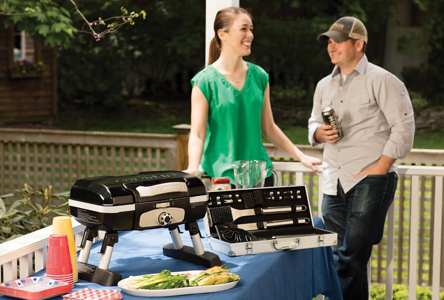 Cuisinart Petite Gourmet Portable Gas Grill, Compact & Lightweight Tabletop Small Grill for BBQs, Camping, Tailgates & Small Spaces
